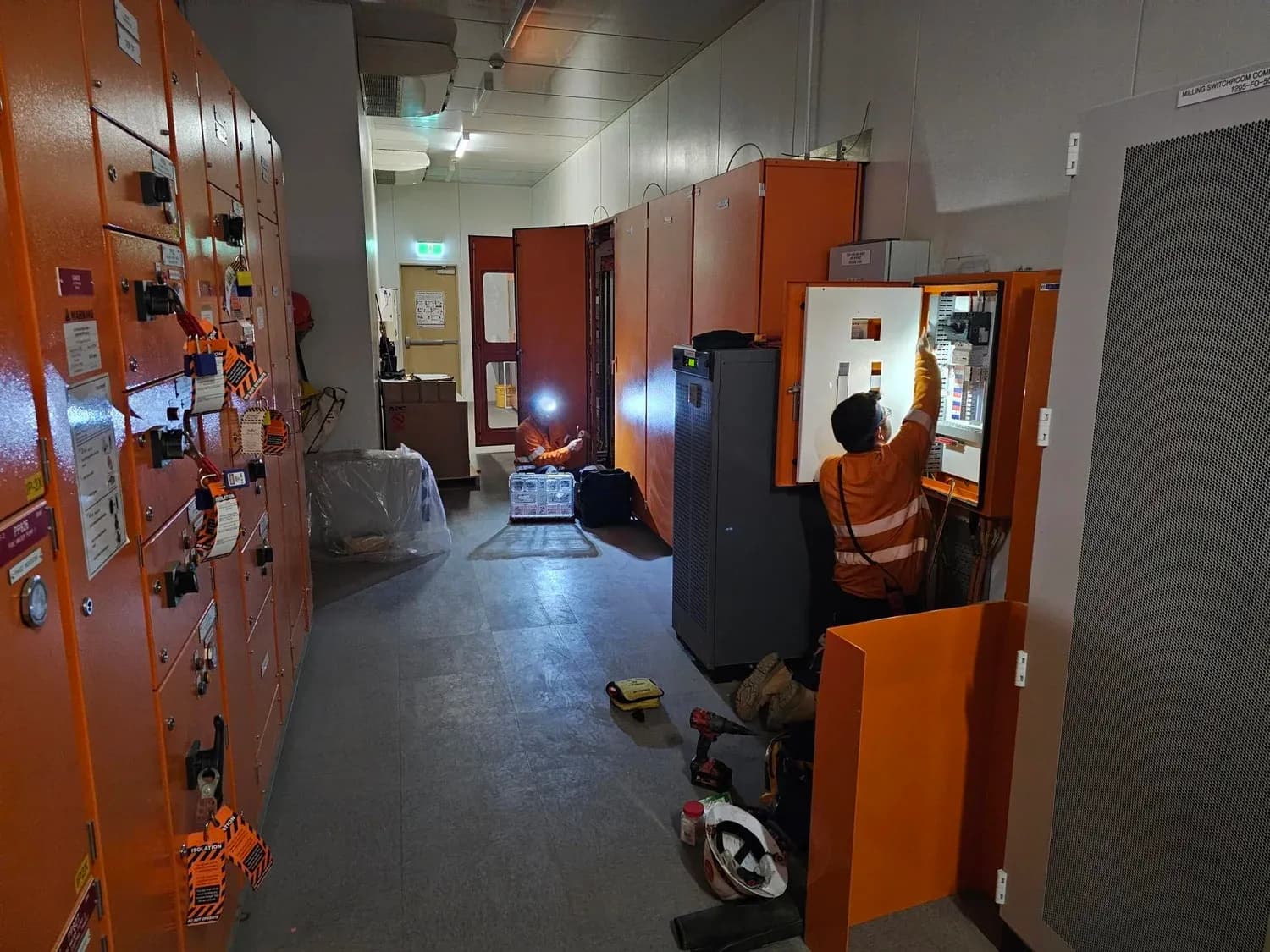 Surface electrical, instrumentation and communications installation